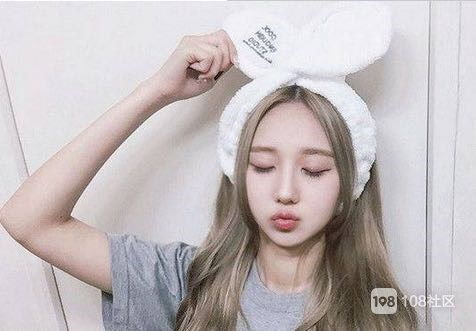 青木亚麻灰 低调奢华的发色新风尚